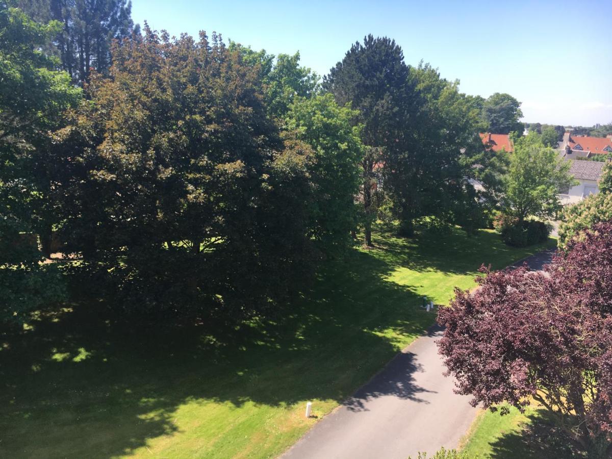 Suite Au Parc De Fresnoy Роа Екстериор снимка